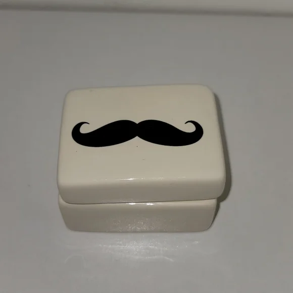Mustache Trinket Box - Picture 2 of 2